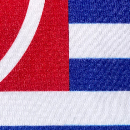 CALMECS T-SHIRT IN COLOR WHITE WITH RED AND BLUE BACK GRAPHIC PRINT. BLUE AND RED CLOSE UP. 