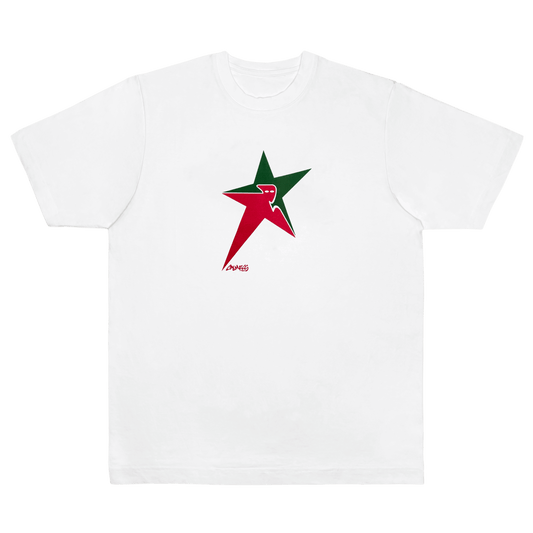 CALMECS T-SHIRT IN COLOR WHITE WITH RED AND GREEN STAR AND CALMECS LOGO FRONT PRINT. FRONT VIEW.